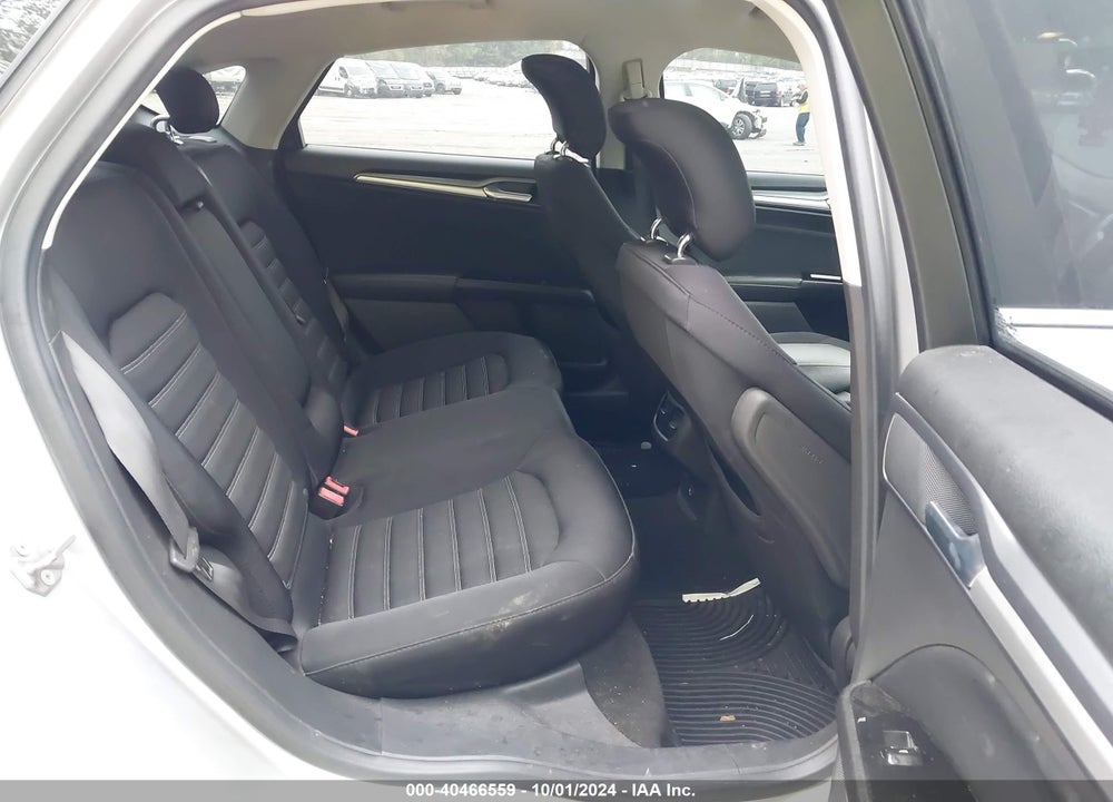 2014 FORD FUSION SE VIN: 1FA6P0H77E5397892