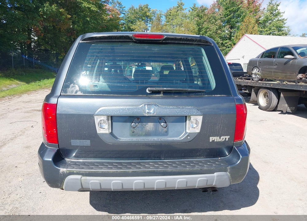 2005 HONDA PILOT LX VIN: 2HKYF18125H559693