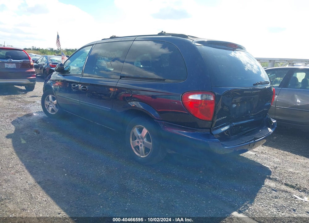 2005 DODGE GRAND CARAVAN SXT VIN: 2D4GP44LX5R257754