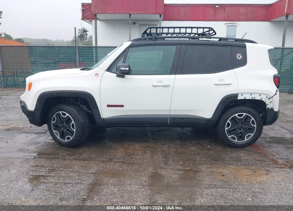 2017 JEEP RENEGADE TRAILHAWK 4X4 VIN: ZACCJBCB8HPG38537