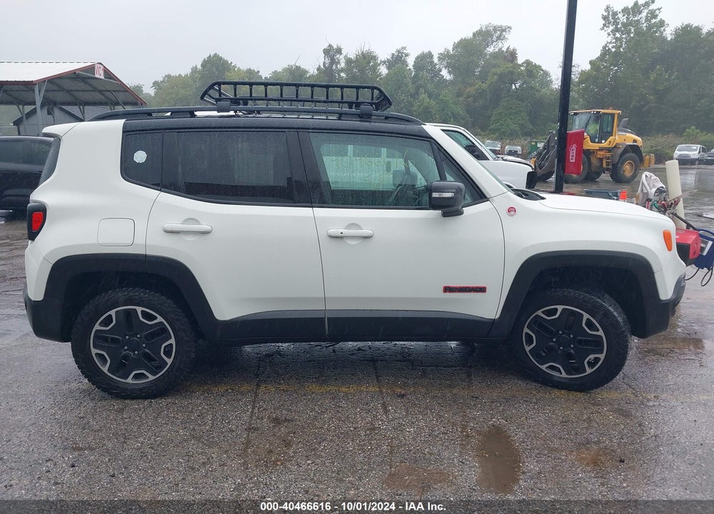 2017 JEEP RENEGADE TRAILHAWK 4X4 VIN: ZACCJBCB8HPG38537