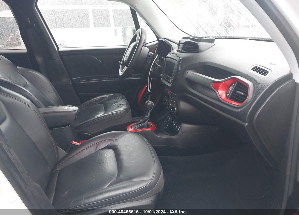 2017 JEEP RENEGADE TRAILHAWK 4X4 VIN: ZACCJBCB8HPG38537