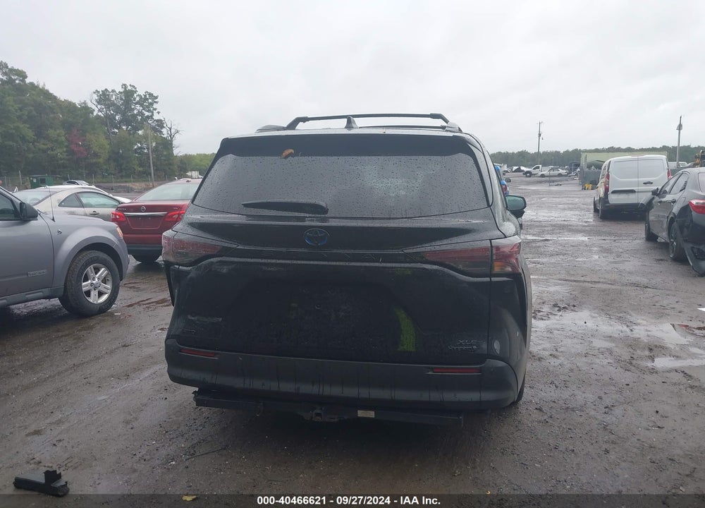 2024 TOYOTA SIENNA WOODLAND EDITION VIN: 5TDCSKFC1RS109517