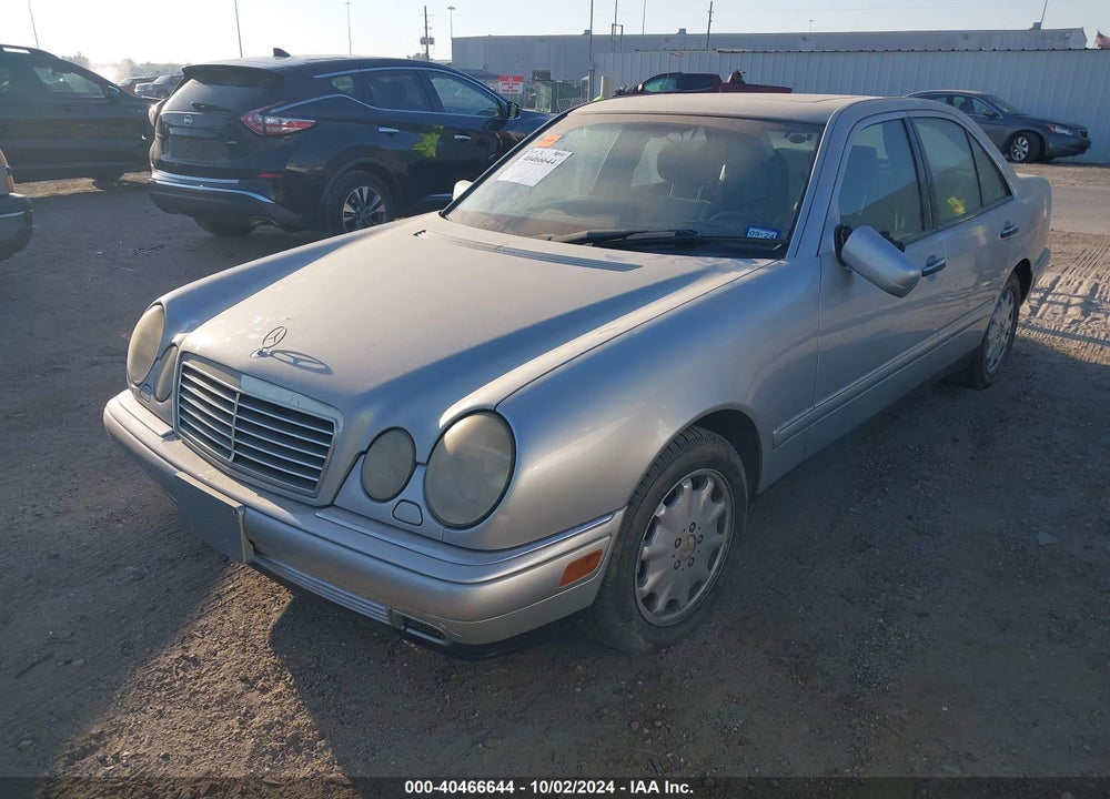 1999 MERCEDES-BENZ E 300 DIESEL VIN: WDBJF25H0XA819185