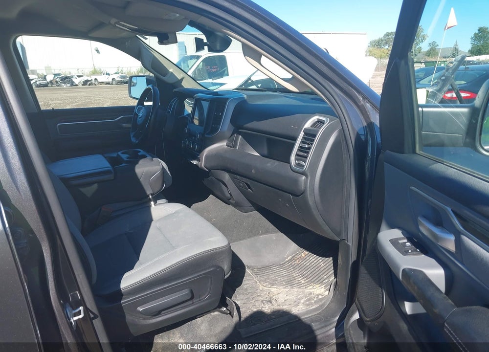 2020 RAM 1500 BIG HORN 4X4 5'7 BOX VIN: 1C6SRFFT1LN300065