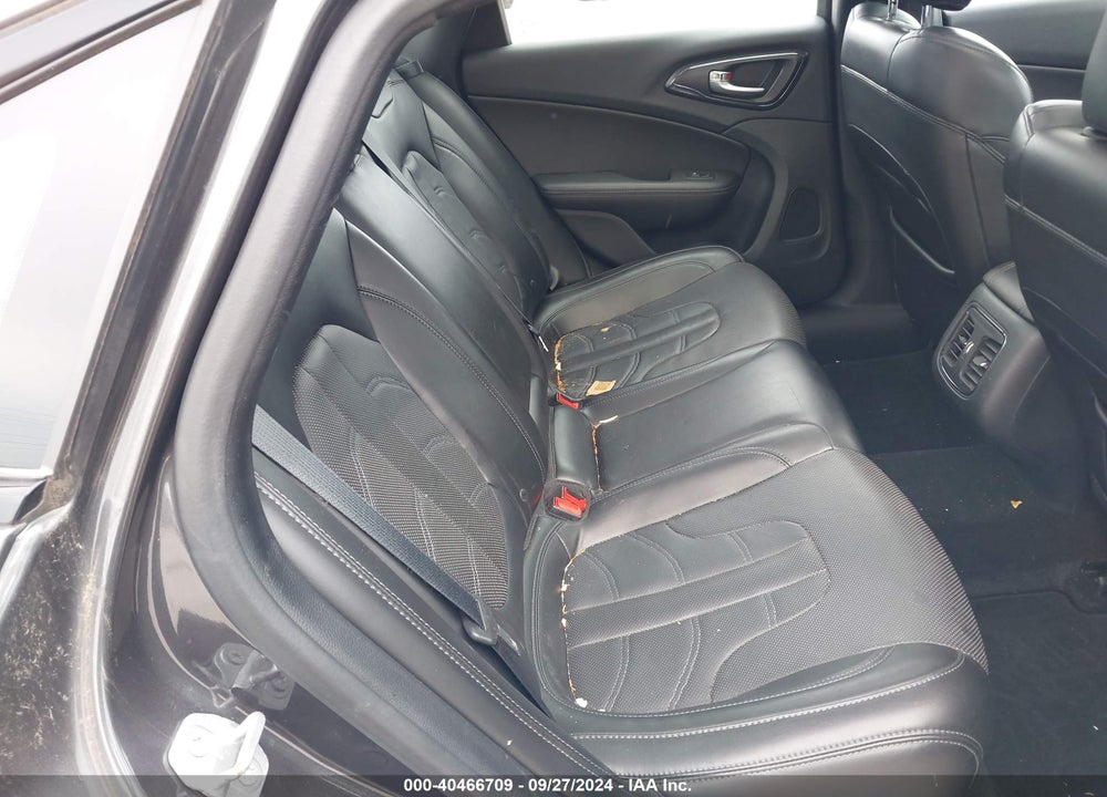 2016 CHRYSLER 200 S VIN: 1C3CCCDG9GN180433