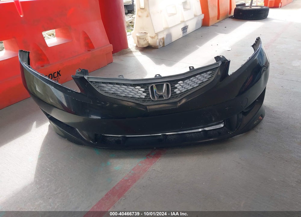 2011 HONDA FIT SPORT VIN: JHMGE8G57BC007821
