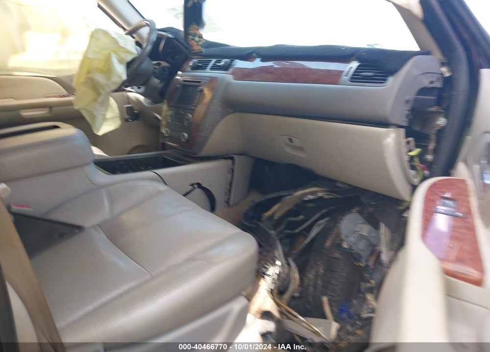 2007 CHEVROLET TAHOE LT VIN: 1GNFC130X7R373840