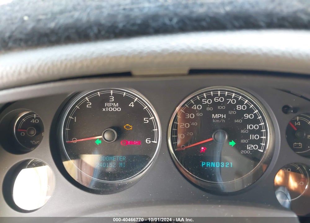 2007 CHEVROLET TAHOE LT VIN: 1GNFC130X7R373840
