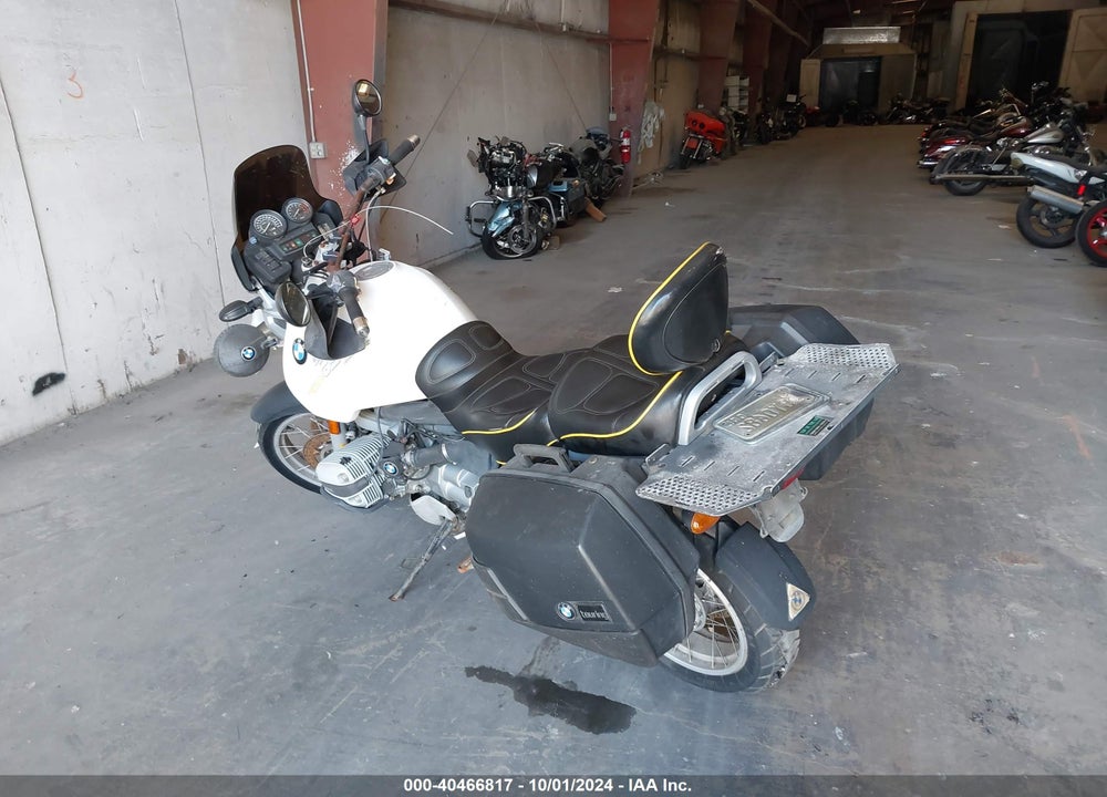 1995 BMW R1100 GS VIN: WB1040907S0380283
