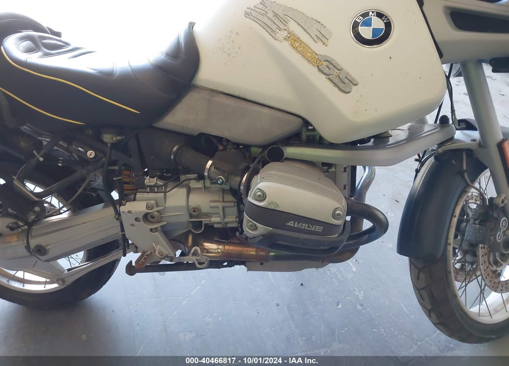 1995 BMW R1100 GS VIN: WB1040907S0380283