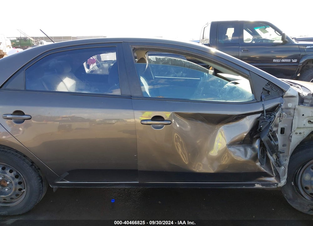 2011 KIA FORTE EX VIN: KNAFU4A24B5347419