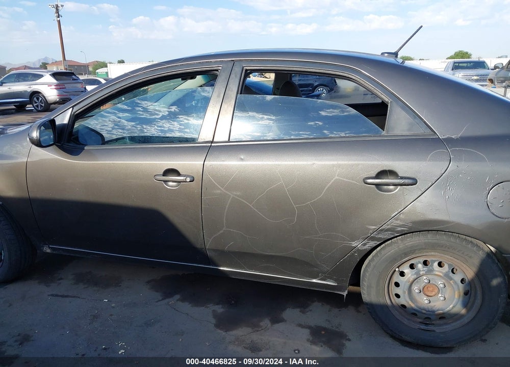 2011 KIA FORTE EX VIN: KNAFU4A24B5347419