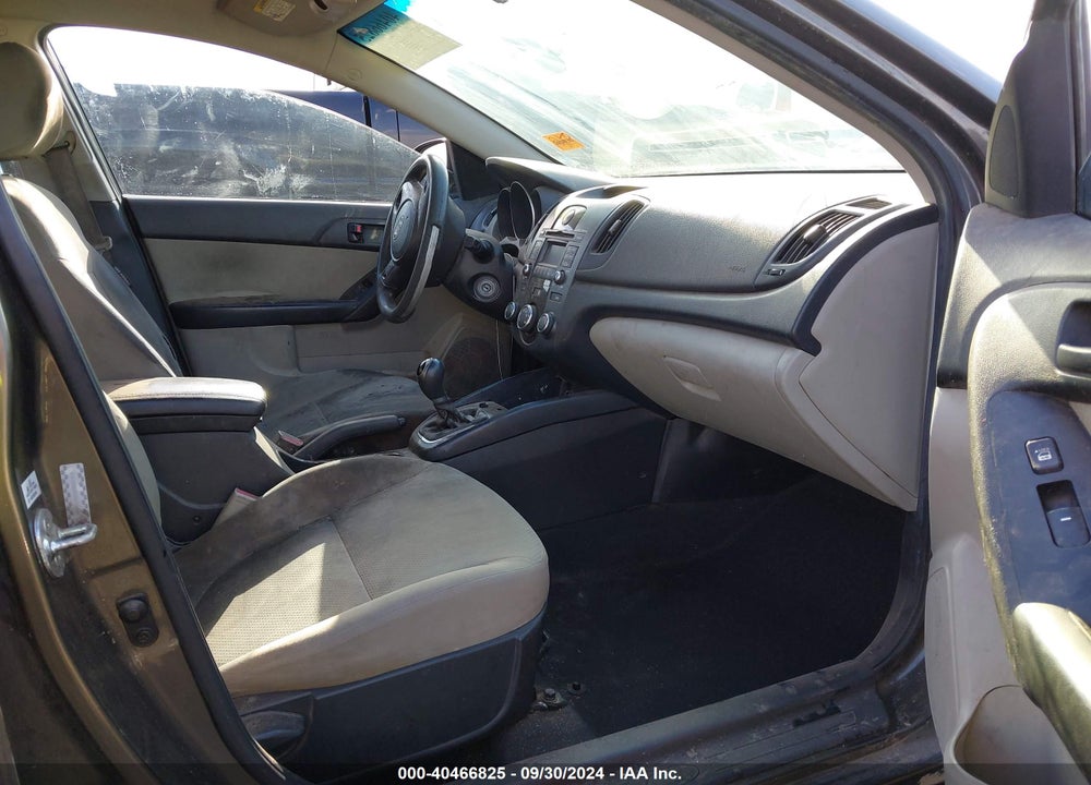 2011 KIA FORTE EX VIN: KNAFU4A24B5347419