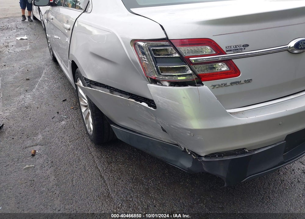 2015 FORD TAURUS LIMITED VIN: 1FAHP2F8XFG110387