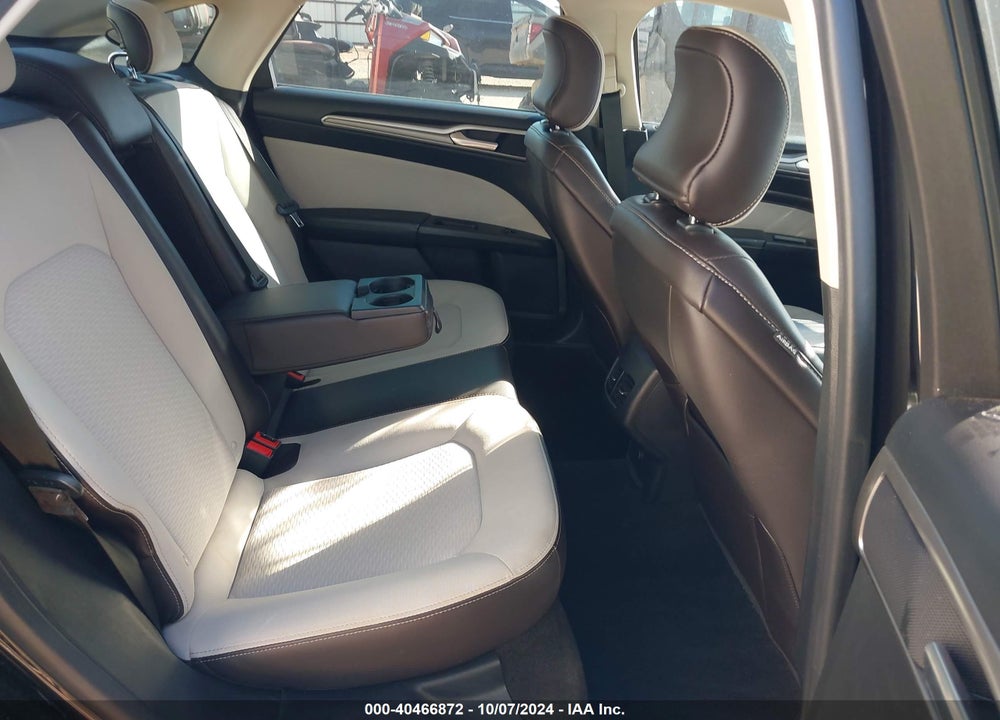 2019 FORD FUSION SE VIN: 3FA6P0HD4KR113620