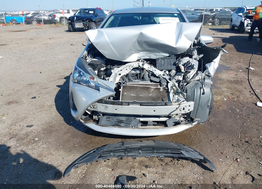 2018 TOYOTA YARIS LE VIN: VNKKTUD32JA094316