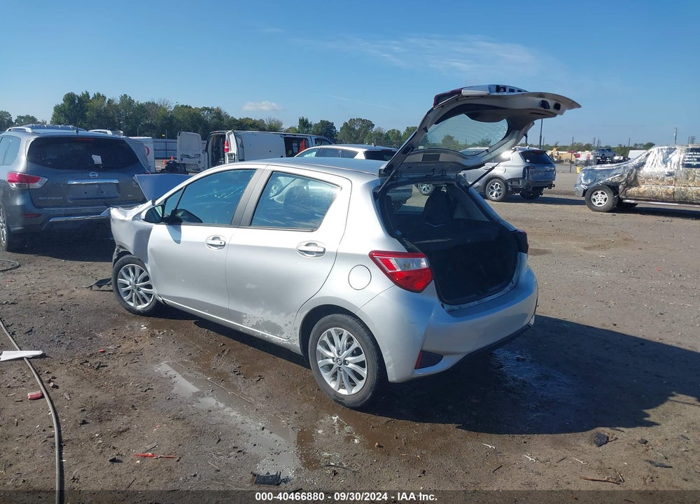 2018 TOYOTA YARIS LE VIN: VNKKTUD32JA094316