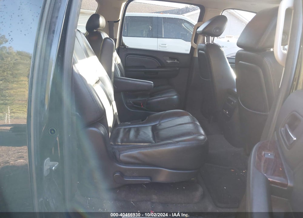 2008 GMC YUKON XL 1500 DENALI VIN: 1GKFK66808J210998