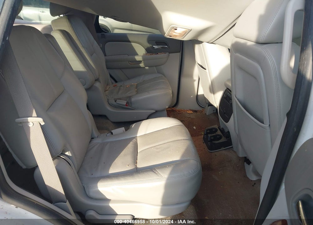 2009 CHEVROLET TAHOE LT2 VIN: 1GNEC23379R214224