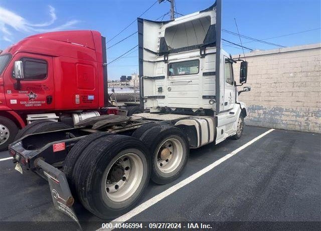 2016 VOLVO VN VNL VIN: 4V4NC9EH8GN968347