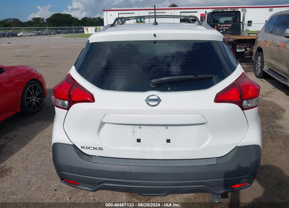 2019 NISSAN KICKS S VIN: 3N1CP5CU5KL564790