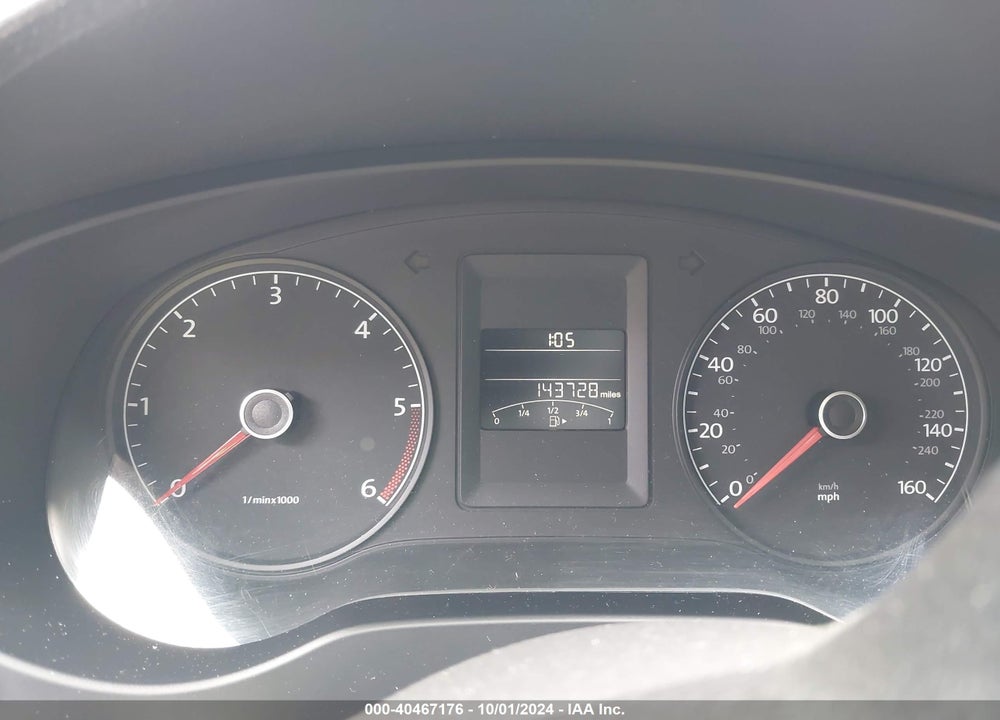 2011 VOLKSWAGEN JETTA 2.0L TDI VIN: 3VWLL7AJ3BM090441