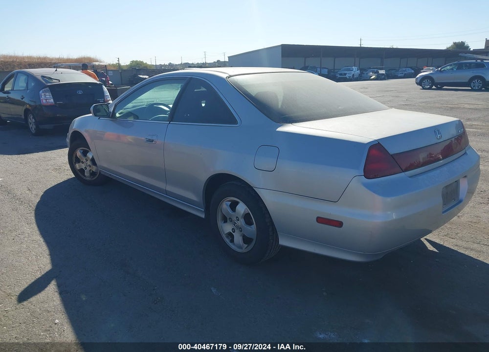 2002 HONDA ACCORD 2.3 EX VIN: 1HGCG32722A029003
