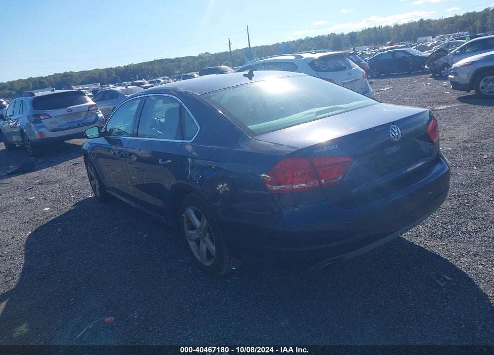 2013 VOLKSWAGEN PASSAT 2.5L SE VIN: 1VWBP7A36DC093047