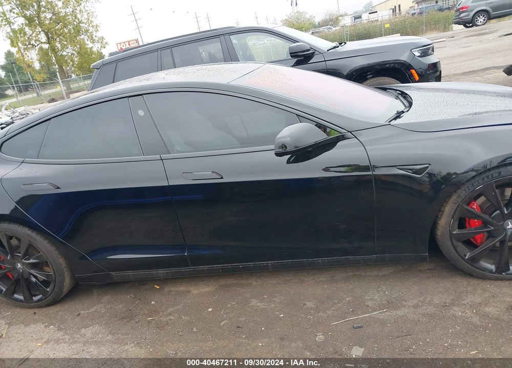 2019 TESLA MODEL S VIN: 5YJSA1E49KF331235