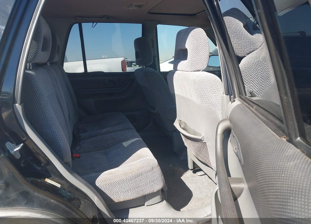 1997 HONDA CR-V VIN: JHLRD1847VC006184