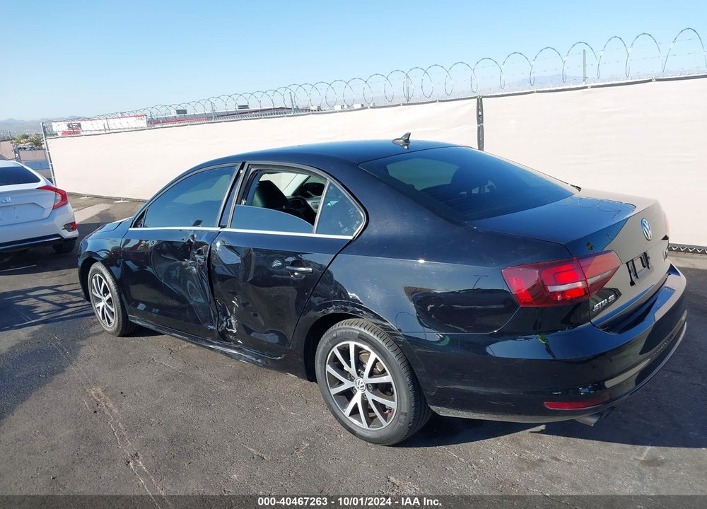 2017 VOLKSWAGEN JETTA 1.4T SE VIN: 3VWDB7AJ1HM397493