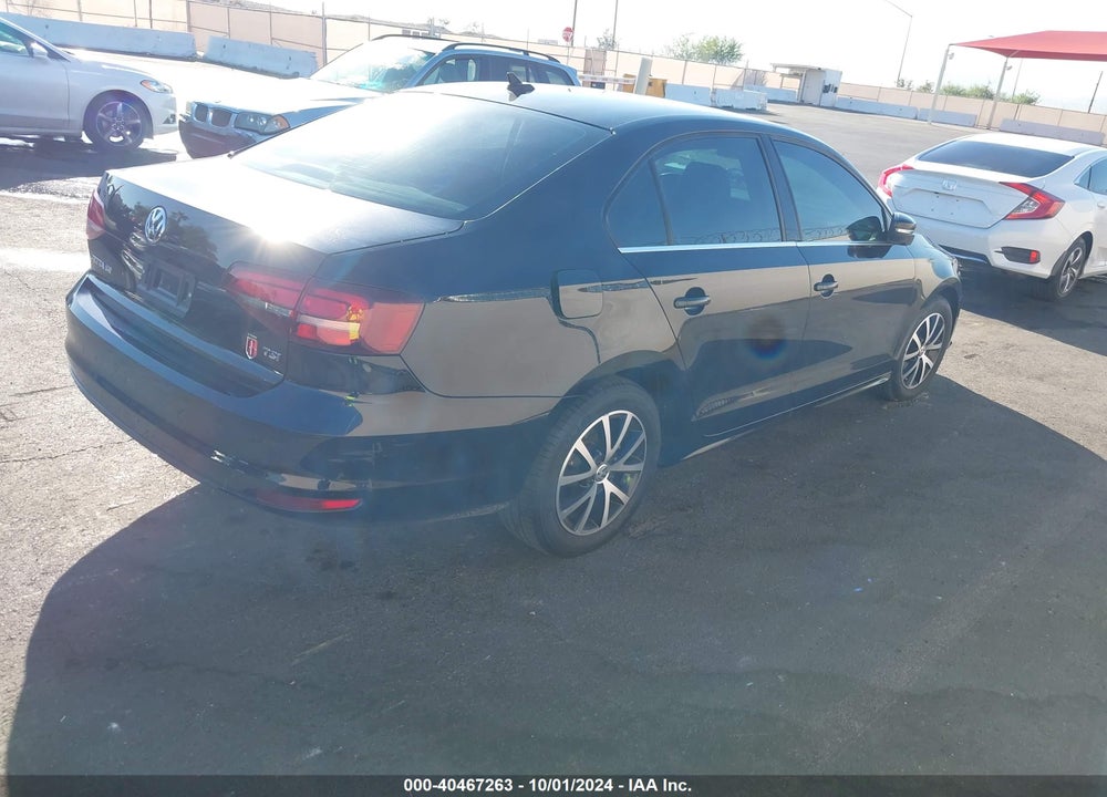 2017 VOLKSWAGEN JETTA 1.4T SE VIN: 3VWDB7AJ1HM397493