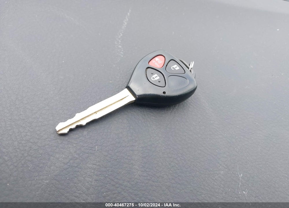 2010 TOYOTA YARIS VIN: JTDBT4K37A4073486