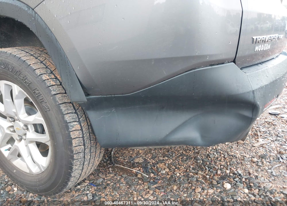 2019 CHEVROLET TRAVERSE LS VIN: 1GNEVFKW2KJ163247