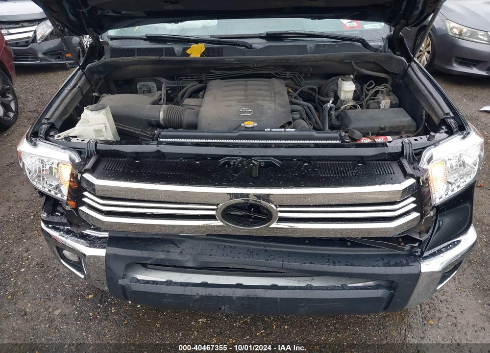 2017 TOYOTA TUNDRA SR5 5.7L V8 VIN: 5TFDY5F10HX631325