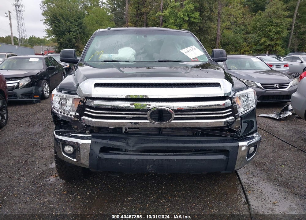 2017 TOYOTA TUNDRA SR5 5.7L V8 VIN: 5TFDY5F10HX631325