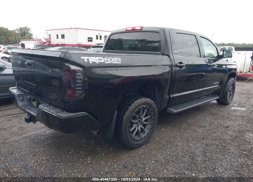 2017 TOYOTA TUNDRA SR5 5.7L V8 VIN: 5TFDY5F10HX631325