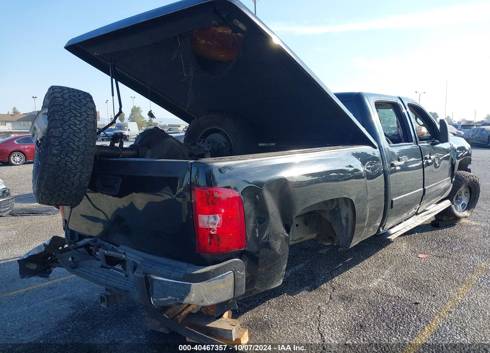 2008 CHEVROLET SILVERADO 2500HD LT1 VIN: 1GCHC23678F112518