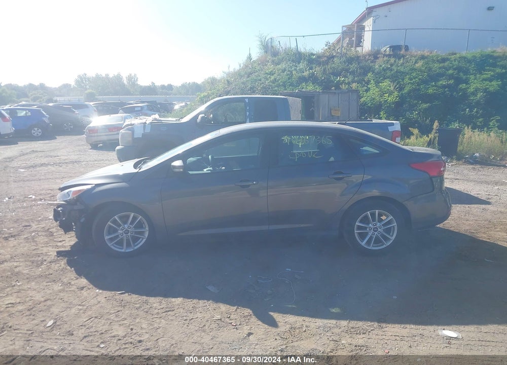 2015 FORD FOCUS SE VIN: 1FADP3F21FL383421