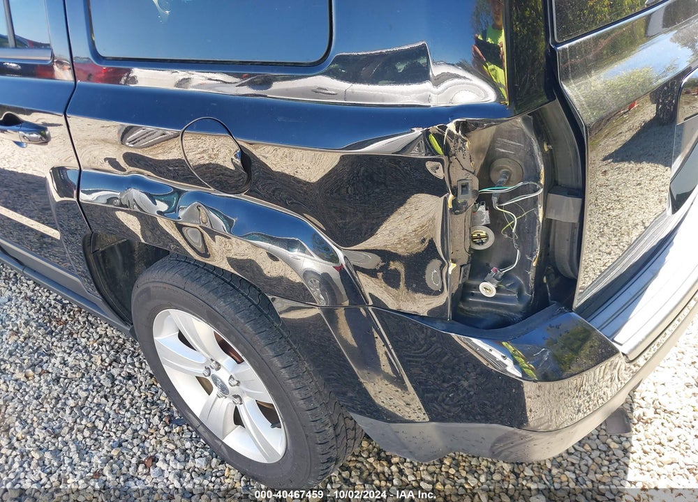 2016 JEEP PATRIOT LATITUDE VIN: 1C4NJRFB4GD581960
