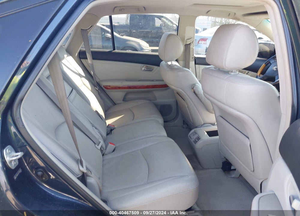 2007 LEXUS RX 350 VIN: 2T2HK31U77C007555