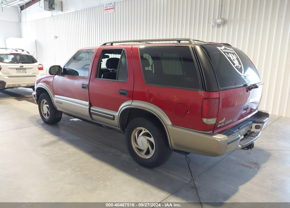 2000 CHEVROLET BLAZER LT VIN: 1GNDT13W6Y2285227