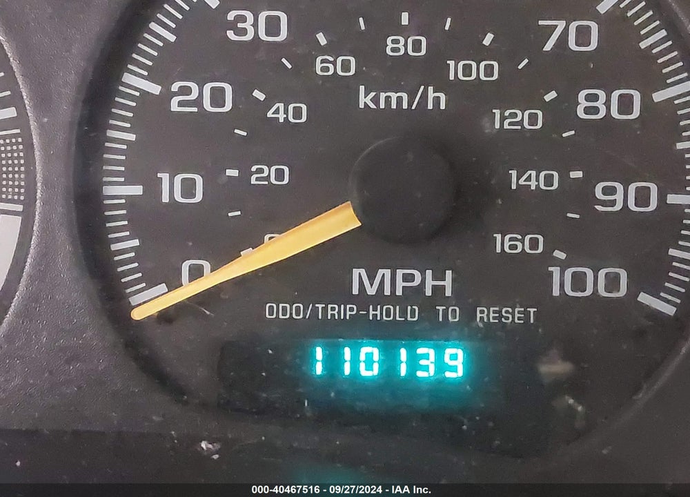 2000 CHEVROLET BLAZER LT VIN: 1GNDT13W6Y2285227
