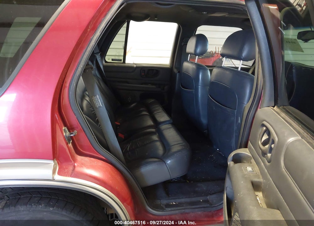 2000 CHEVROLET BLAZER LT VIN: 1GNDT13W6Y2285227
