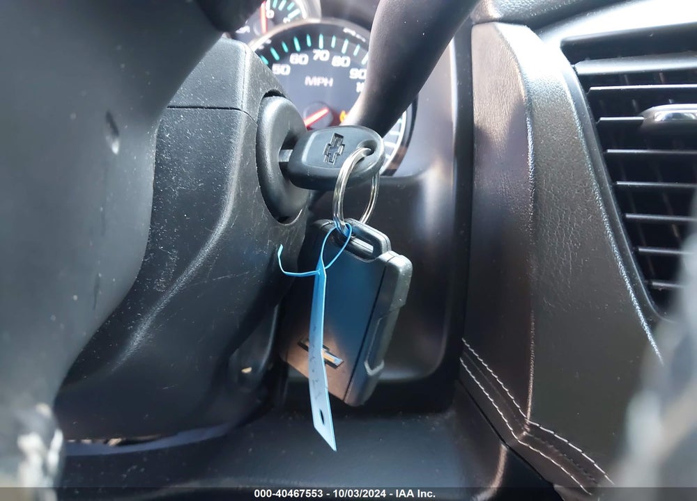 2019 CHEVROLET TAHOE LT VIN: 1GNSCBKC4KR143767