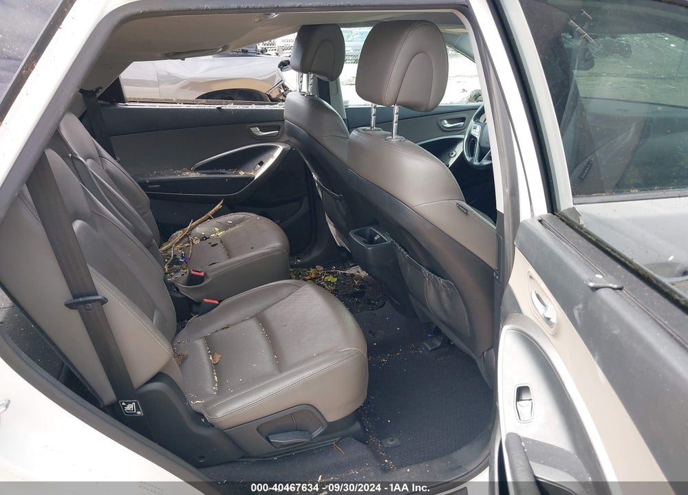 2017 HYUNDAI SANTA FE LIMITED VIN: KM8SN4HF1HU234027