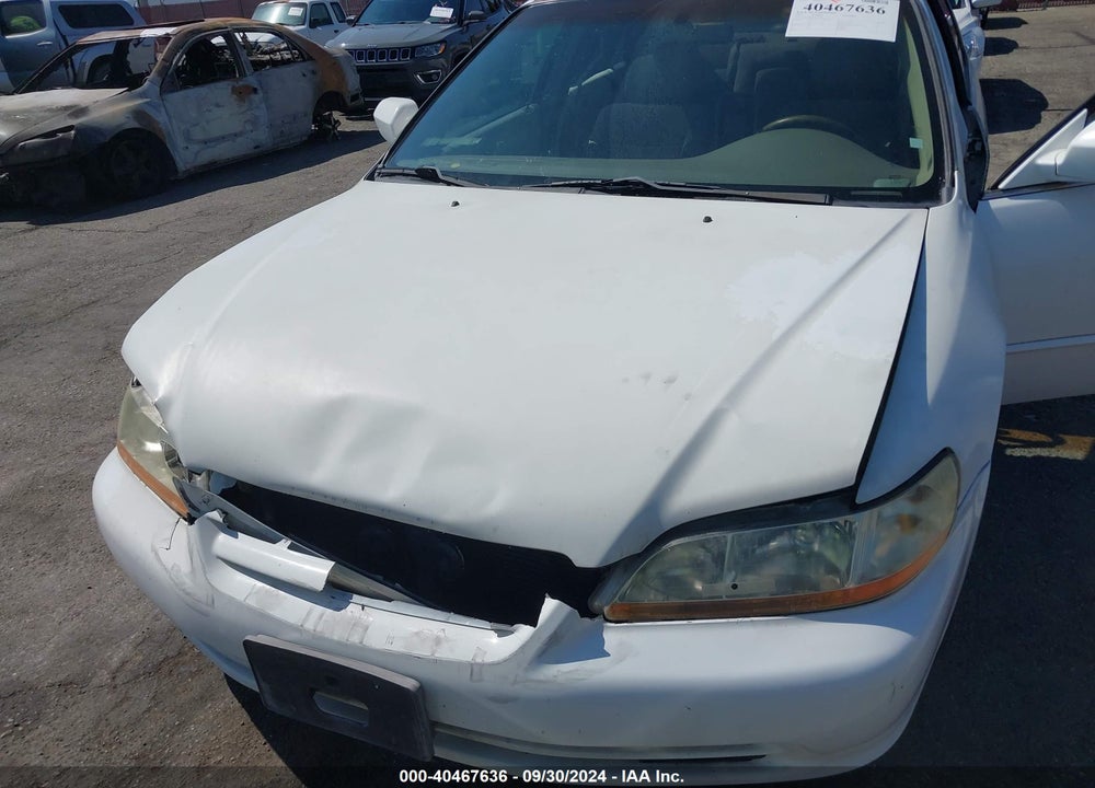 2002 HONDA ACCORD 2.3 LX VIN: 1HGCG66562A155505