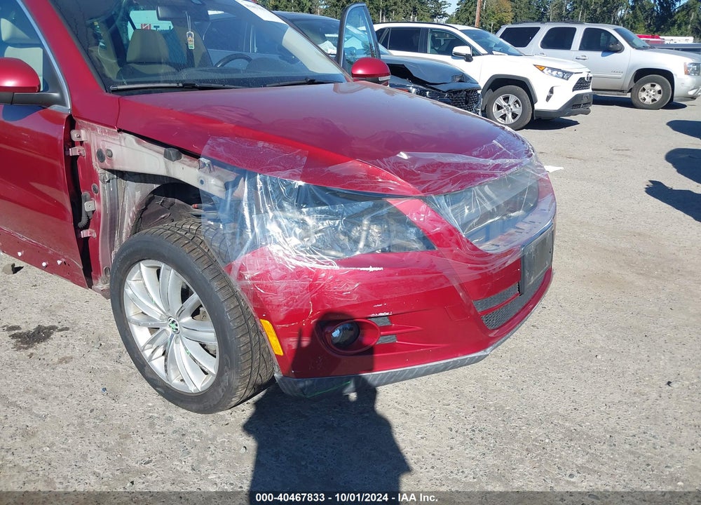 2010 VOLKSWAGEN TIGUAN SEL VIN: WVGBV7AX4AW002116