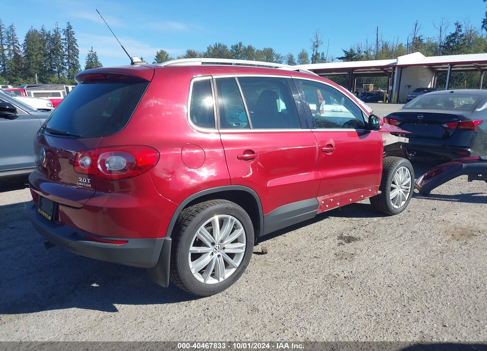 2010 VOLKSWAGEN TIGUAN SEL VIN: WVGBV7AX4AW002116